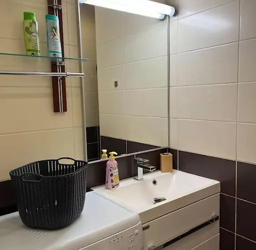 Utulny V Blizkosti Centra Apartament *